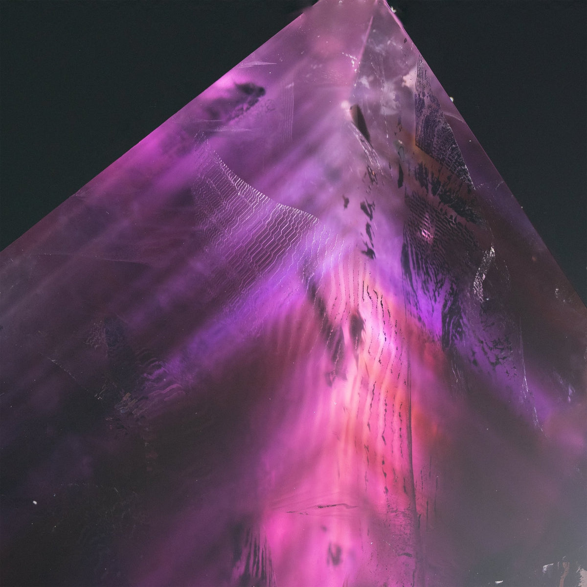 Amethyst Spitze auf Stand - Epomina