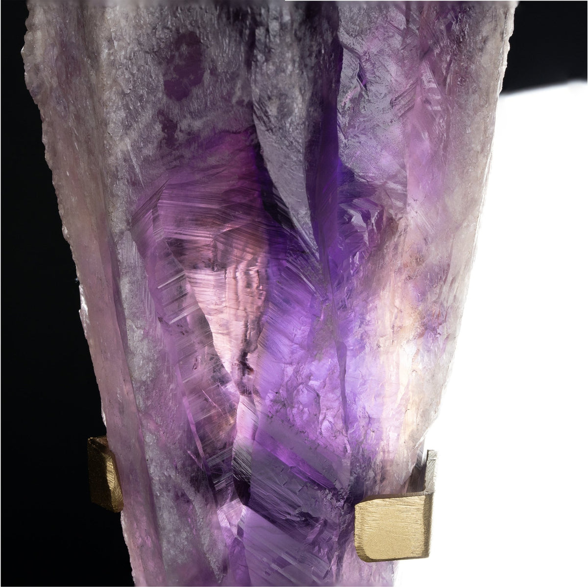 Amethyst Spitze mit Ametrin auf Stand - Epomina