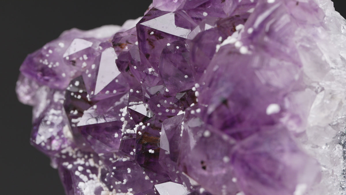 Amethyst mit Sugar auf Stand